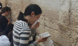 娱乐吃瓜君发怒