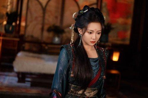 苍月无烬,探寻神秘世界的奇幻之旅